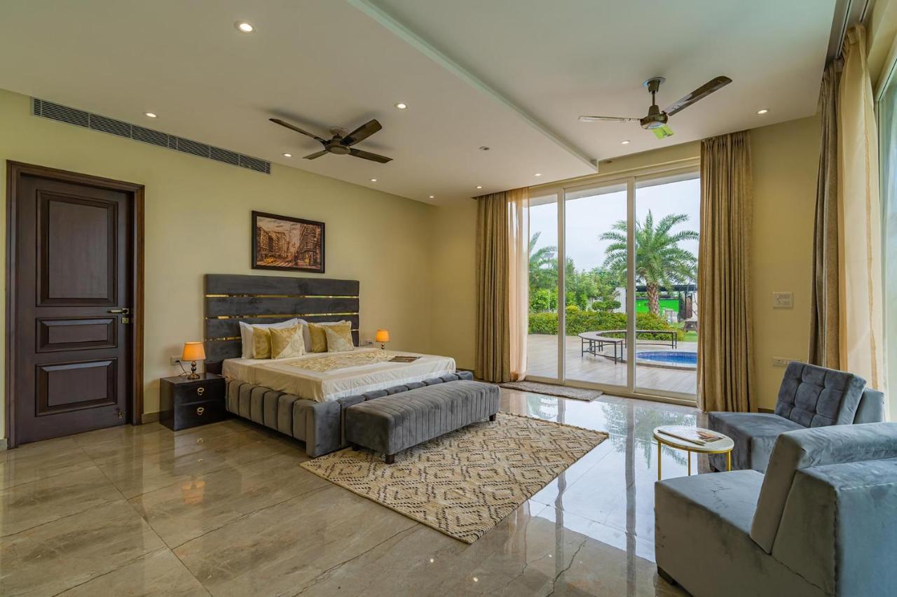 Stayvista At Blanc Belle With Outdoor Pool Sohna Exterior photo