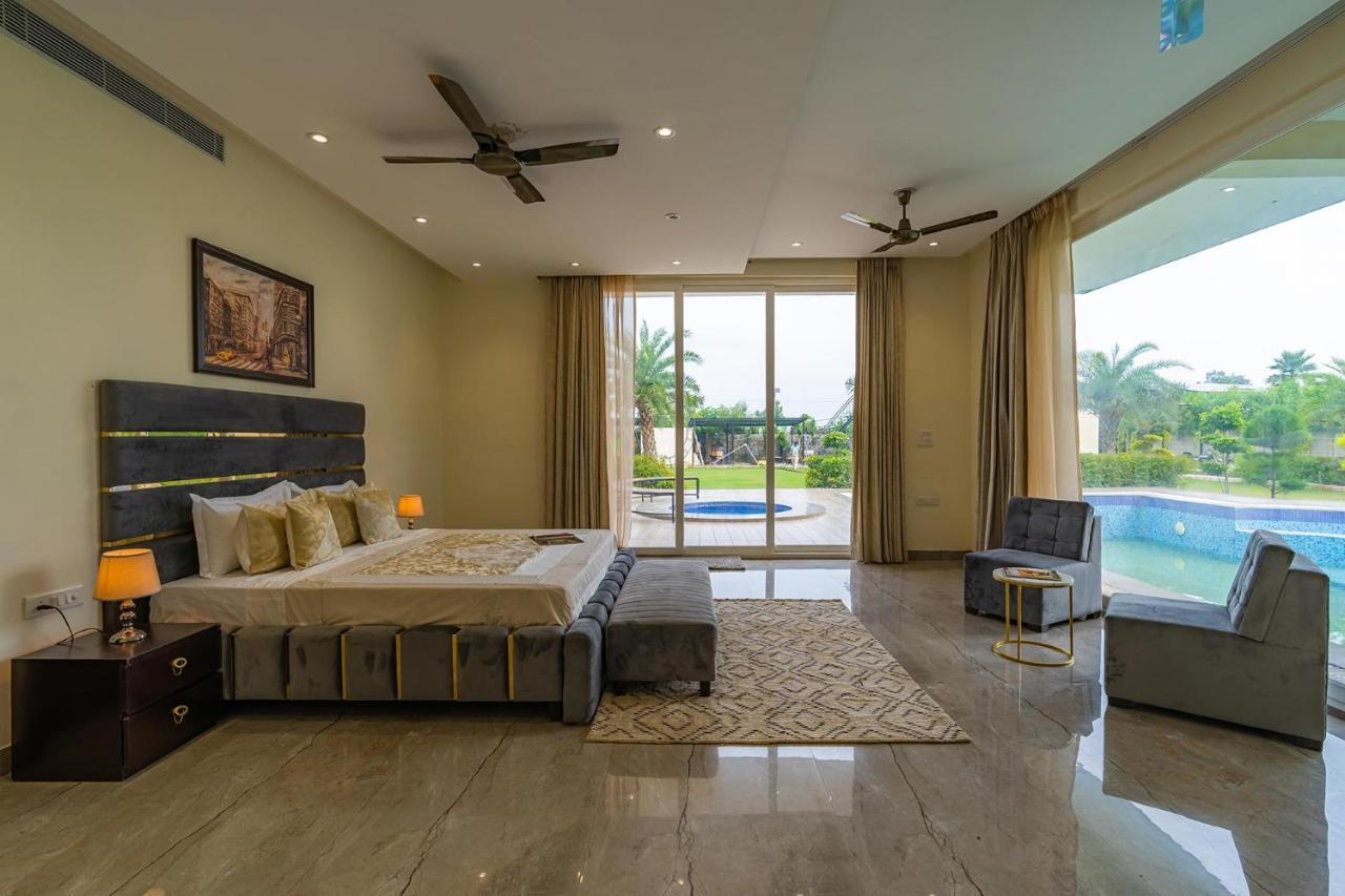 Stayvista At Blanc Belle With Outdoor Pool Sohna Exterior photo